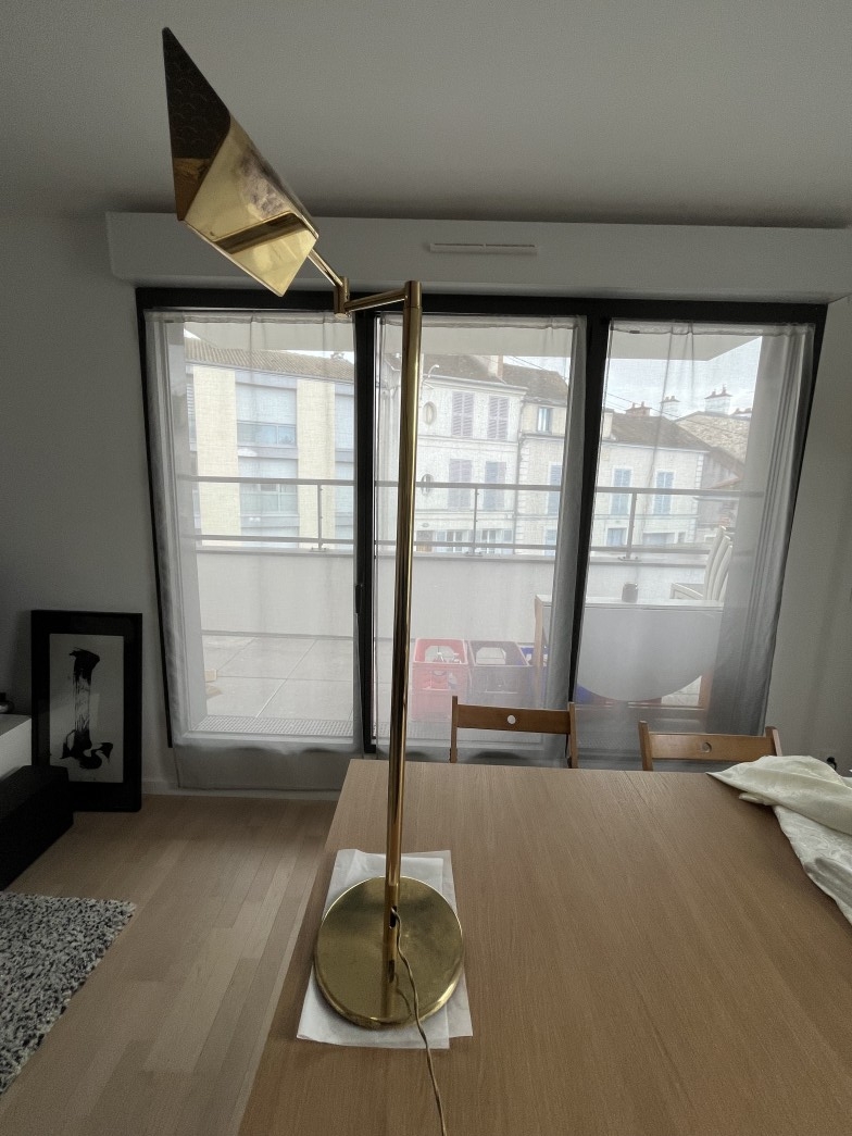 LAMPADAIRE MAT COULISSANT EN LAITON