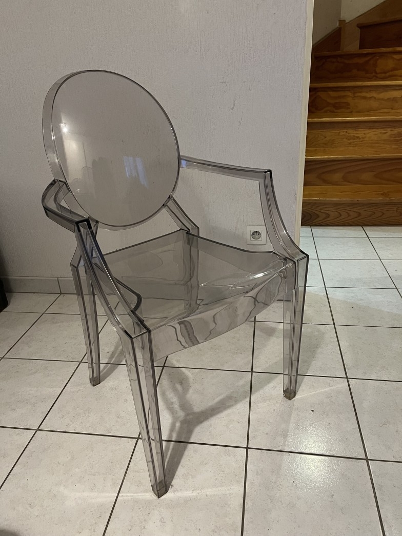 KARTELL lot de 4 chaises