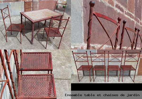 Ensemble table et chaises de jardin