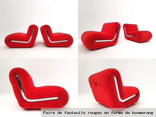 Paire fauteuils rouges en forme boomerang