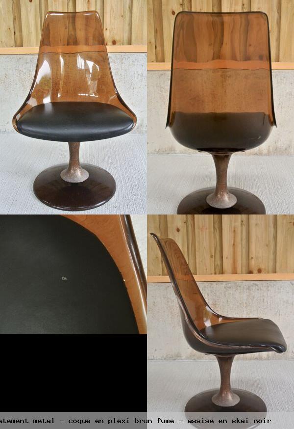 Quatre chaises pivotantes pietement metal coque plexi brun fume assise skai noir