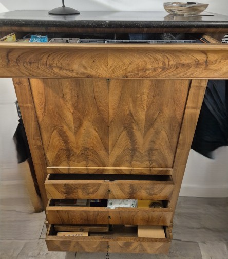 SECRETAIRE DROIT STYLE RESTAURATION (1840-1850) : état exceptionnel