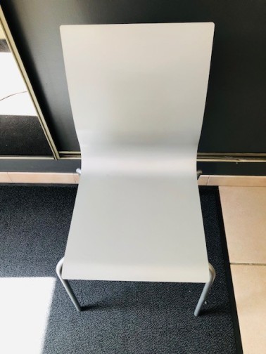Slim simple coque Ligne Roset Arik Levy