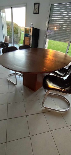 ovale avec rallonges - Ligne Roset Table à manger ovale bois couleur marron foncé - ligne Roset - longueur 180cm et 282cm avec rallon