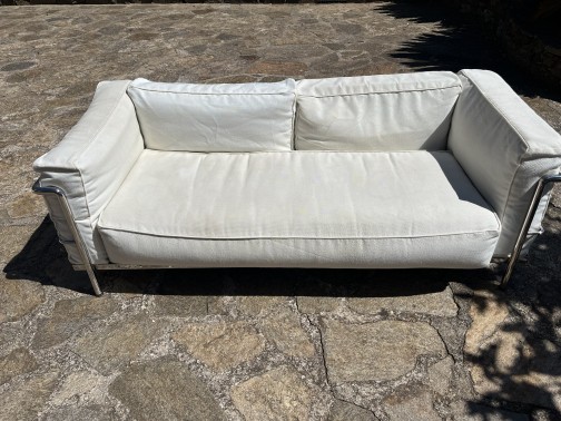 1 canapé et 2 fauteuils LC3,Cassina,Le Corbusier, Pierre Jeanneret et Charlotte Perriand(3)