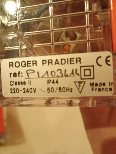 Picto orange X 2,Roger Pradier(4)