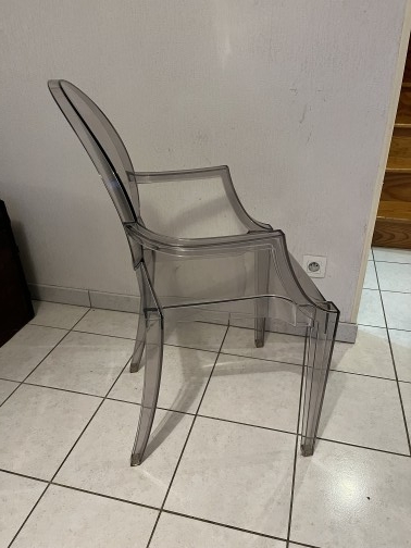 KARTELL lot de 4 chaises(5)