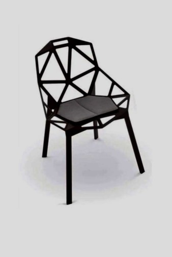 Lot de 4 chaises CHAIR ONE Magis Lot de 4 chaises noires en métal, Designer Konstantin Grcic pour MAGIS. 
Vendu avec coussin d’as