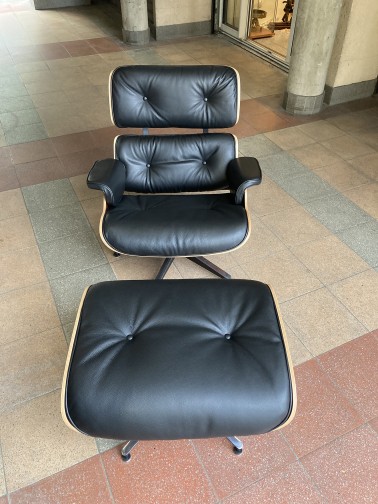 Lounge chair Eames - cuir noir / Palissandre
